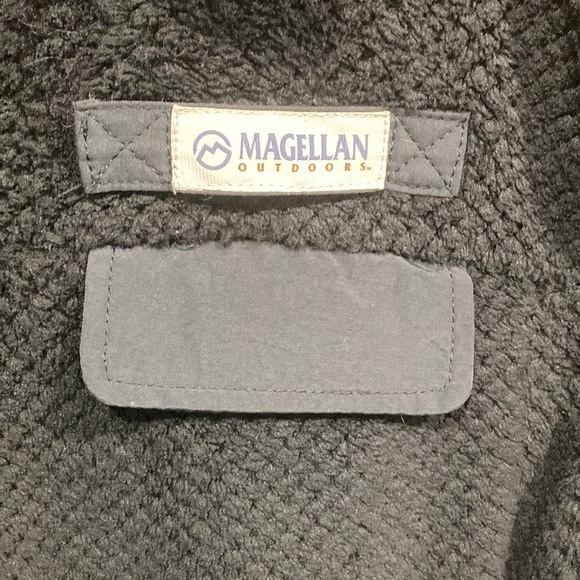 Woman’s Magellan Outdoors Black Pull Over - Picture 2 of 8